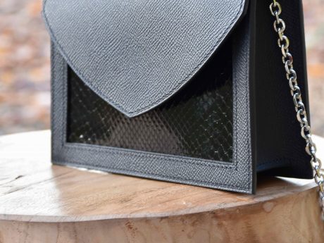 L'Essentiel - python noir